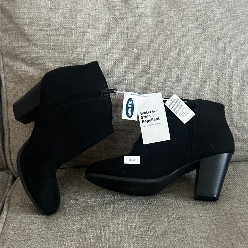 Old Navy Black Ankle Booties